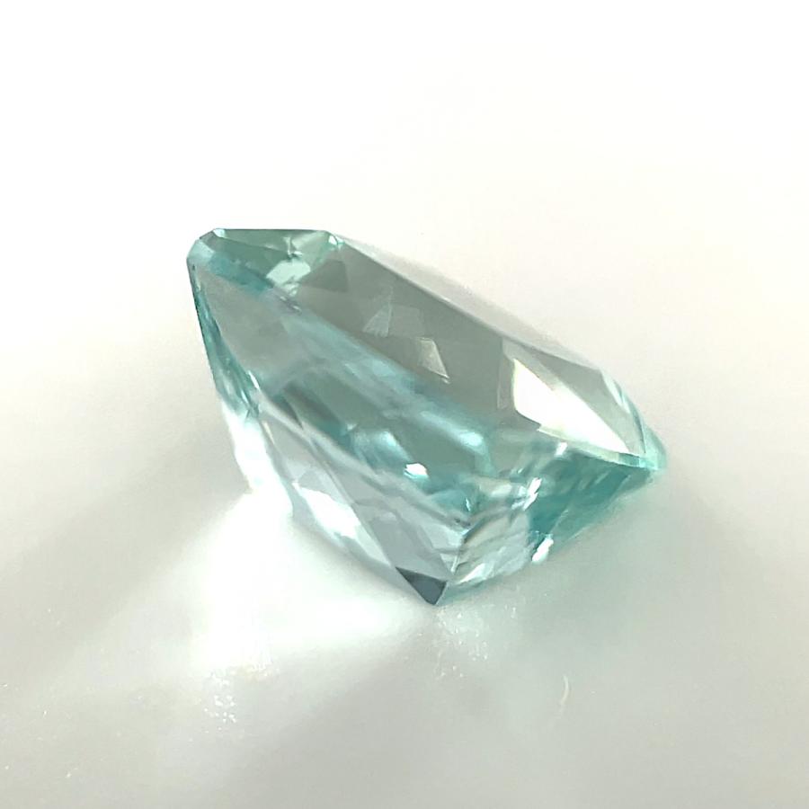ブラジル産ユークレース ルース 1.864ct【品質保証書/日独宝石研究所