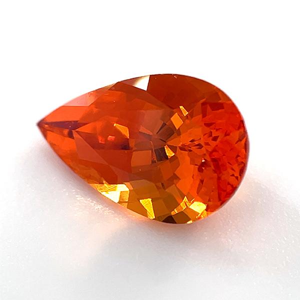 ナミビア産スぺサルティン（スぺサタイト）ガーネット ルース 2.05ct