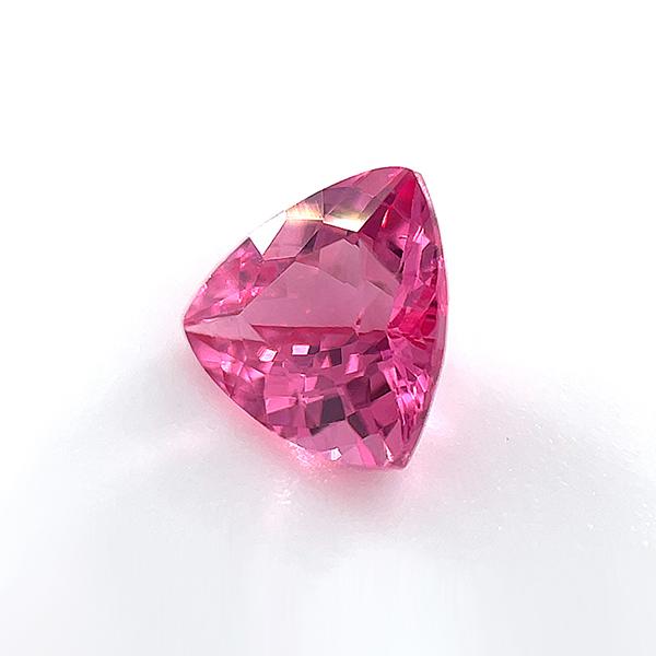 タンザニア産ネオンピンクスピネル ルース 0.76ct【品質保証書/宝石鑑別書付】の画像