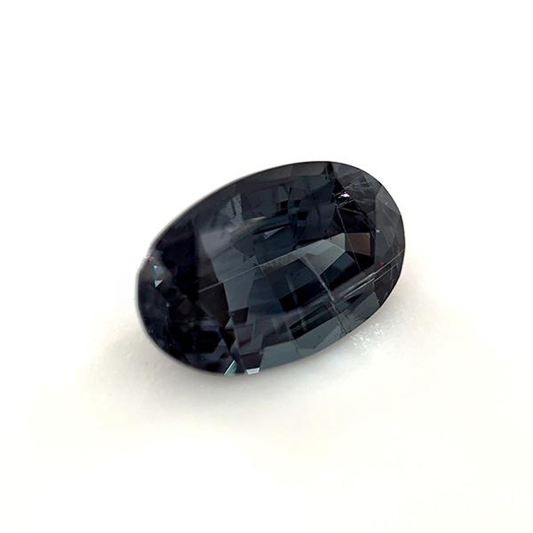 カラーチェンジガーネット ルース 0.62ct【品質保証書/宝石鑑別書付】の画像