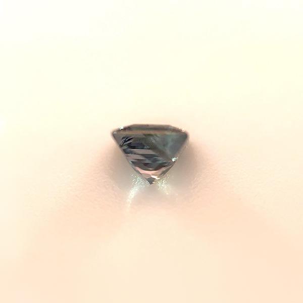 ブラジル産アレキサンドライト ルース 0.24ct【宝石鑑別書/品質保証書付】の画像