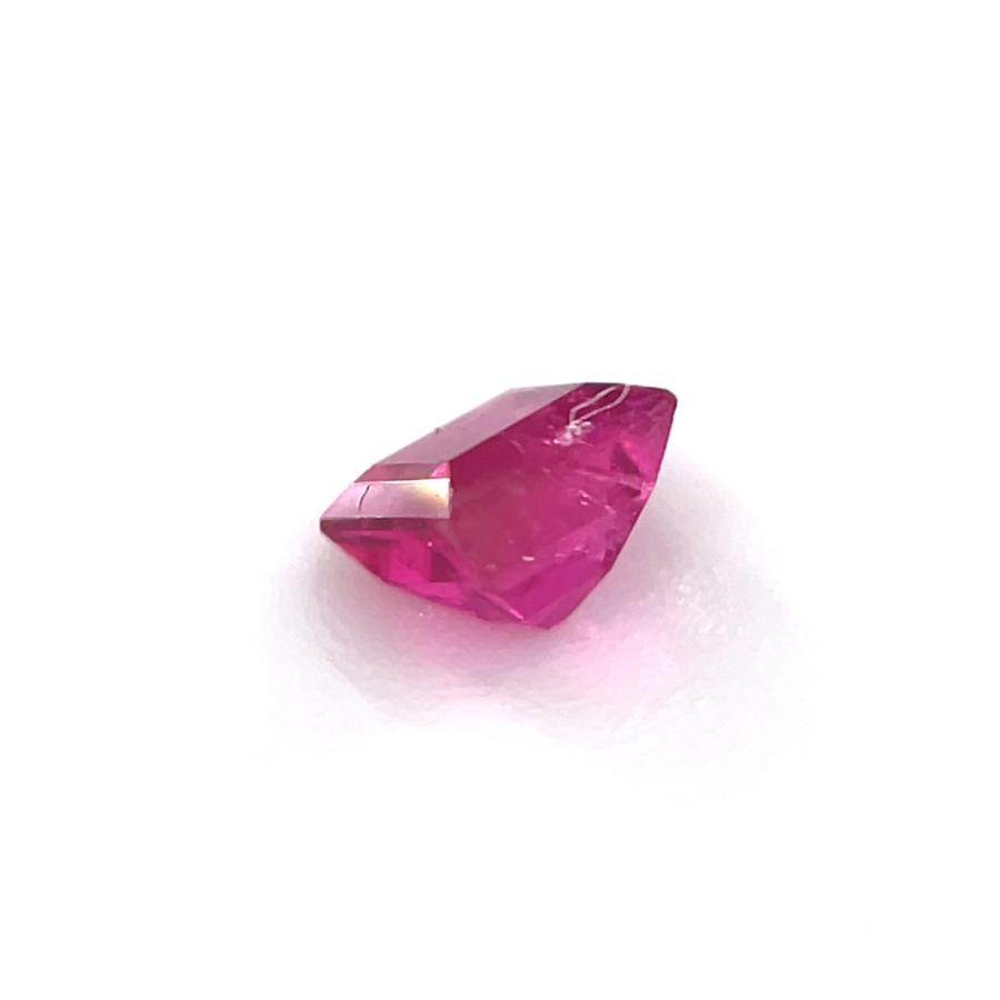 アメリカ産レッドベリル ルース 0.11ct【品質保証書付】の画像