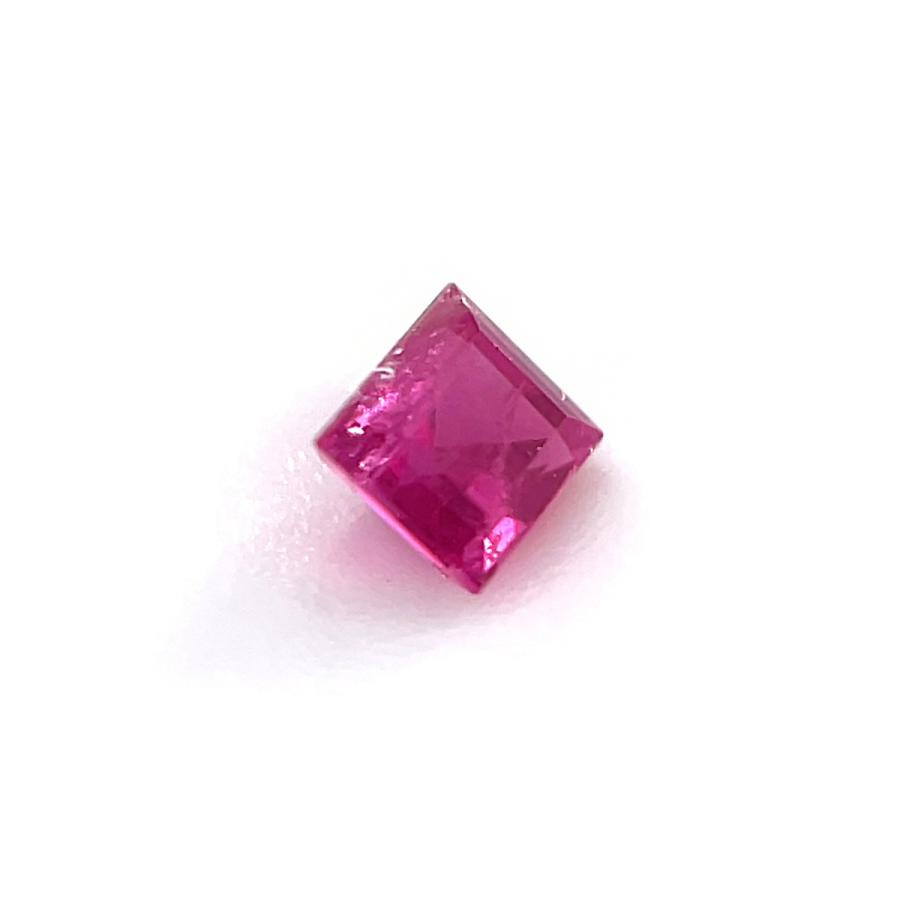 アメリカ産レッドベリル ルース 0.11ct【品質保証書付】の画像