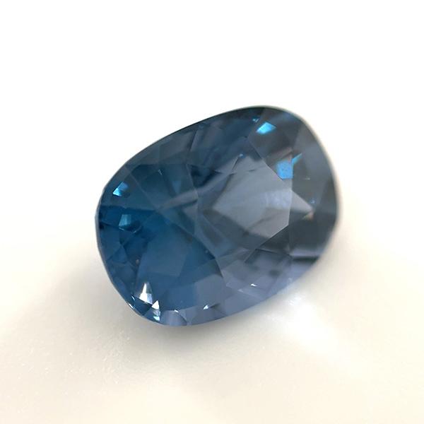 コバルトスピネル ルース 2.074ct【品質保証書/宝石鑑別書付】 : 宝石