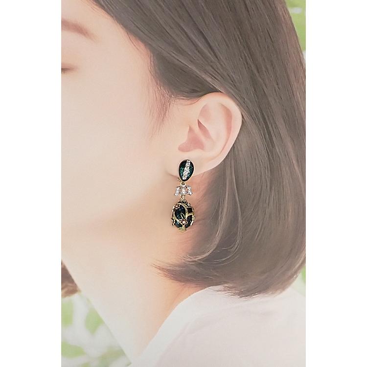 ダイヤモンド ピアス K18YG WG インペリアルイースターエッグ フラワー 