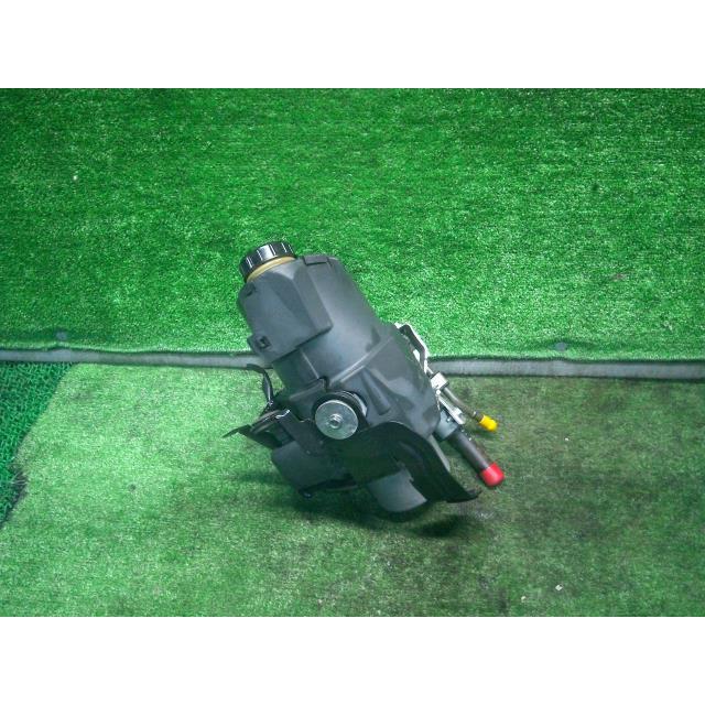 日産 NISSAN フーガ DAA-HY51 パワステベーンポンプ 日産 純正 フーガ 《 HY51 》 パワステベーンポンプ P70600-24004213