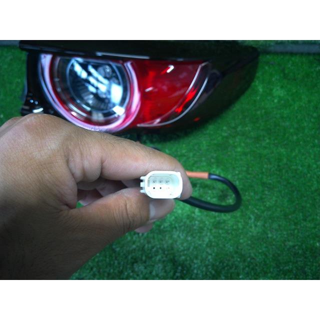 ＭＡＺＤＡ３ 6BA-BP5P 右テールランプ ファストバック15Sツーリング 46G   600082の画像