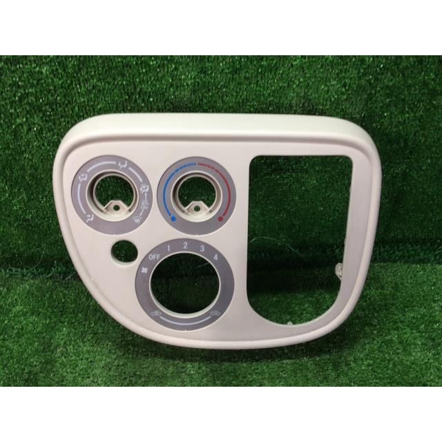 ミラ（ダイハツ） ミラココア DBA-L675S クラスターパネル ココアL R59