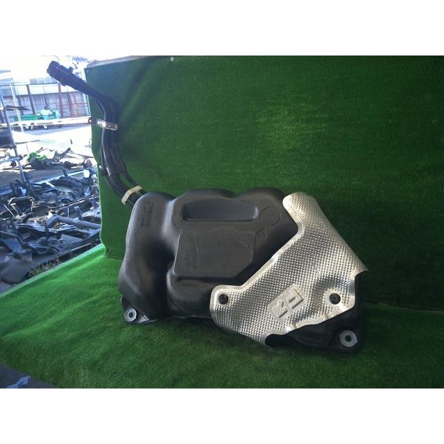石油タンク ヤリス 5BA-MXPA10 フューエルタンク Z 1E7 77001-52630 : リサイクル