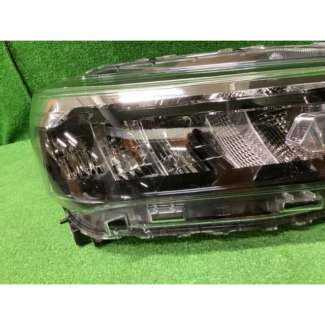 ライズ 5BA-A200A 右ヘッドランプASSY G 81110-B1700 F-4-15-4