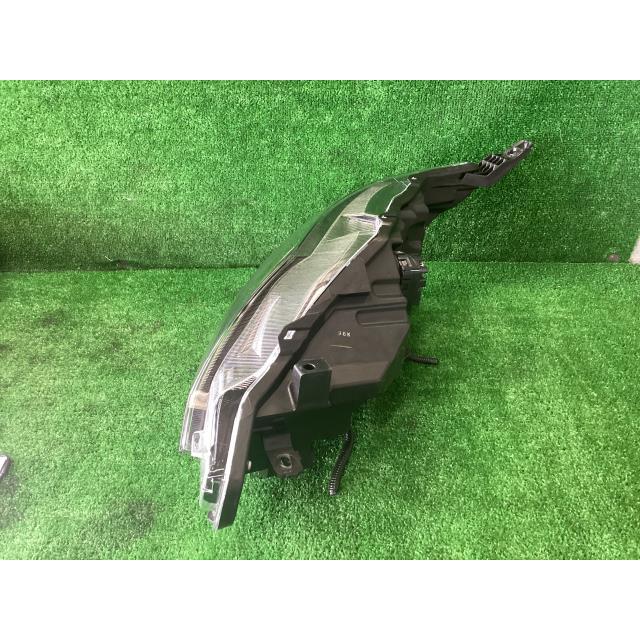 デイズ 4AA-B45W 右ヘッドランプASSY ハイウェイスター Gターボ プロパイロットエディション W13の画像