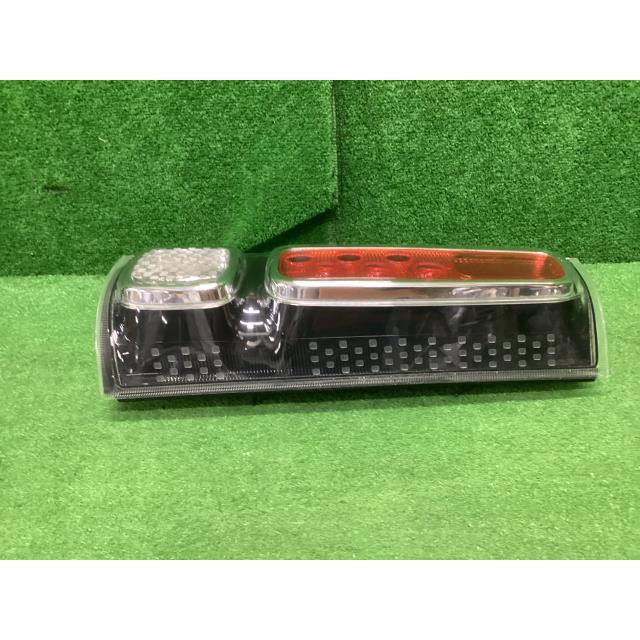 フレアワゴン DAA-MM53S 右テールランプ ハイブリッドXG 26E 1A27-51