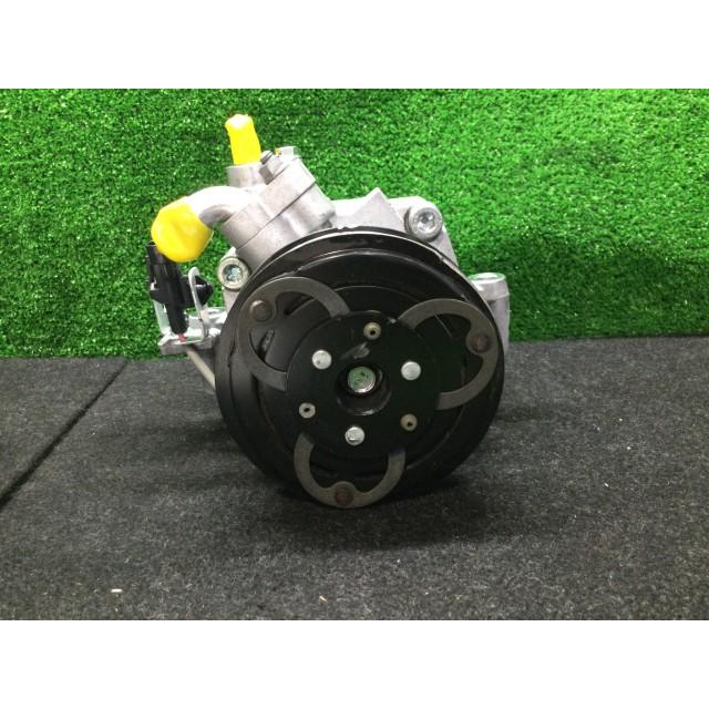 スズキスペーシア MK54S 純正エアコン コンプレッサー95200-59SE2 スズキスペーシア MK54S 純正エアコン コンプレッサー95200-59SE2 車