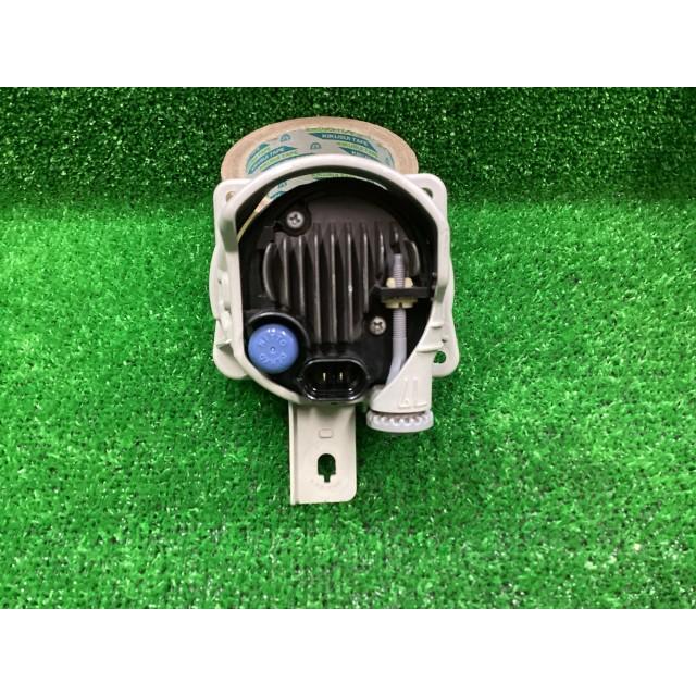 ステラ DBA-LA160F 左フォグランプ カスタムRS スマートアシスト 4WD W24  81220B2460の画像