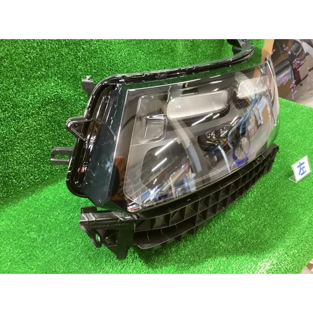 フリード 6AA-GT7 左ヘッドランプASSY E:HEVエアー EX 4WD NH830Mの画像