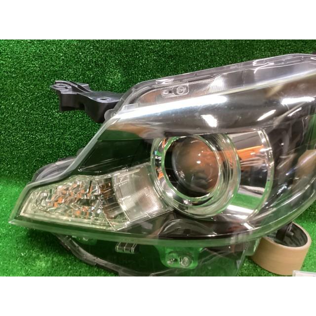 スペーシア DBA-MK32S 左ヘッドランプASSY カスタムXSリミテッド ZLB  35320-81M70の画像