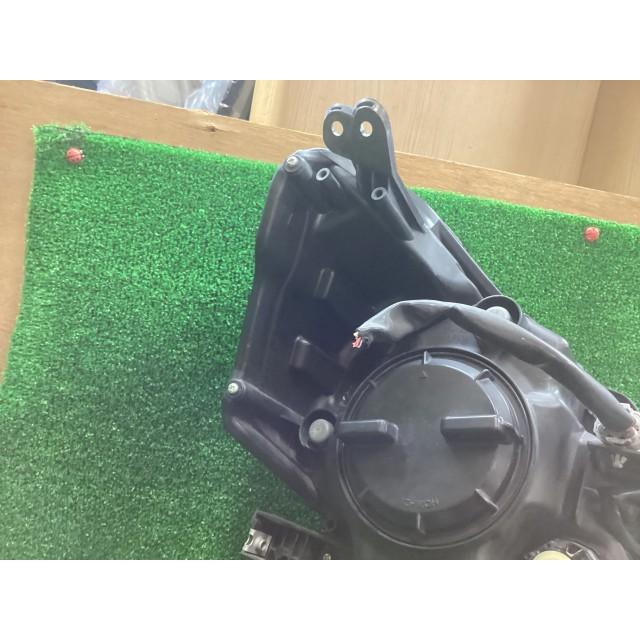 スペーシア DBA-MK32S 左ヘッドランプASSY カスタムXSリミテッド ZLB  35320-81M70の画像