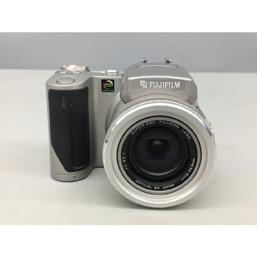 FUJIFILM製品⬛️FinePix 4900Z⬛️デジカメ本体 デジタルカメラ FinePix 4900Z シルバー 240万画素 光学ズーム6倍 富士