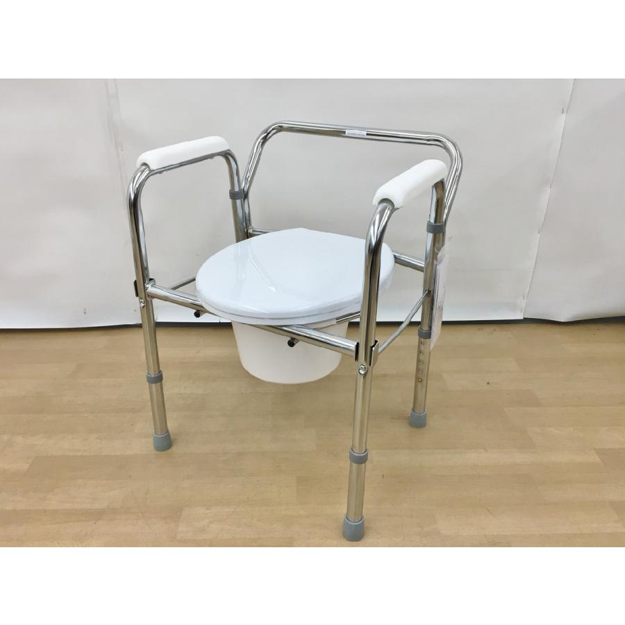 日進医療器 ポータブルトイレ 折りたたみ式トイレチェア TY524 スチール製 簡易型トイレ 介護用品 未使用 2602LR229 |  | 02