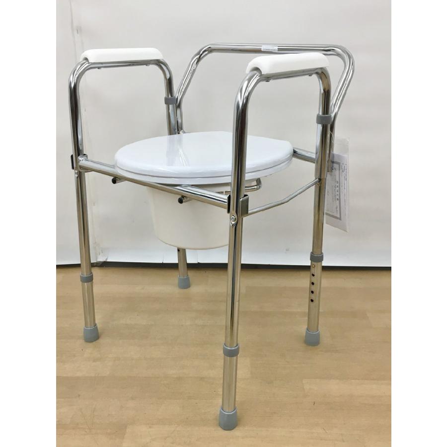 日進医療器 ポータブルトイレ 折りたたみ式トイレチェア TY524 スチール製 簡易型トイレ 介護用品 未使用 2602LR229 |  | 06