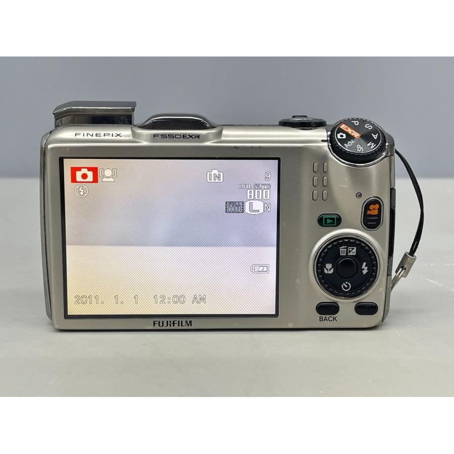 デジタルカメラ FinePix F550EXR シルバー 1600万画素 光学ズーム15倍 富士フィルム FUJIFILM 2602LT185 |  | 03