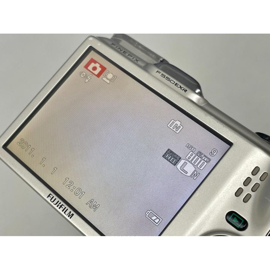 デジタルカメラ FinePix F550EXR シルバー 1600万画素 光学ズーム15倍 富士フィルム FUJIFILM 2602LT185 |  | 07