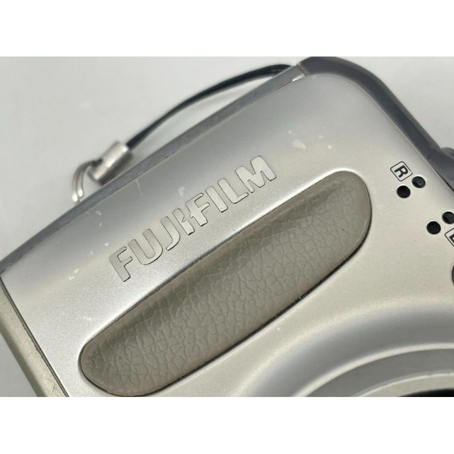 デジタルカメラ FinePix F550EXR シルバー 1600万画素 光学ズーム15倍 富士フィルム FUJIFILM 2602LT185 |  | 09