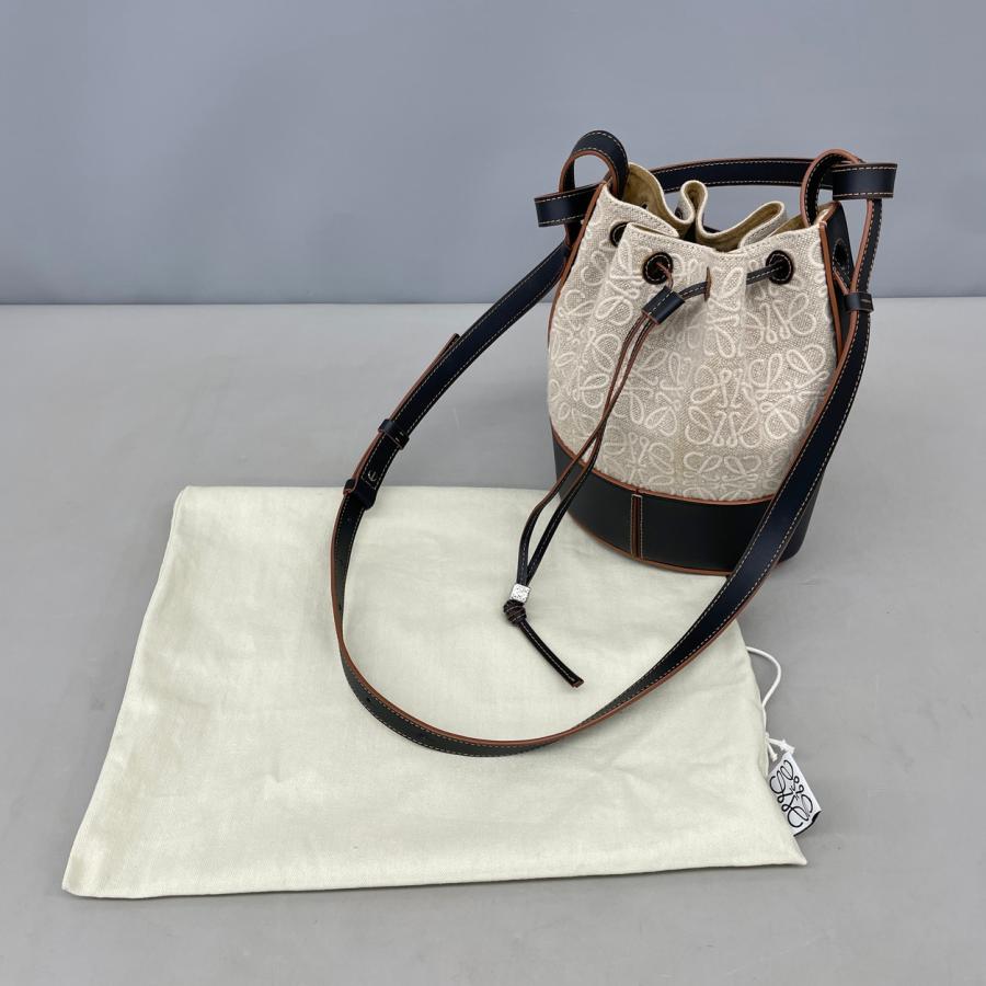 LOEWE ロエベ スモールバルーン ショルダーバッグ アナグラム 保存袋付き |  | 09