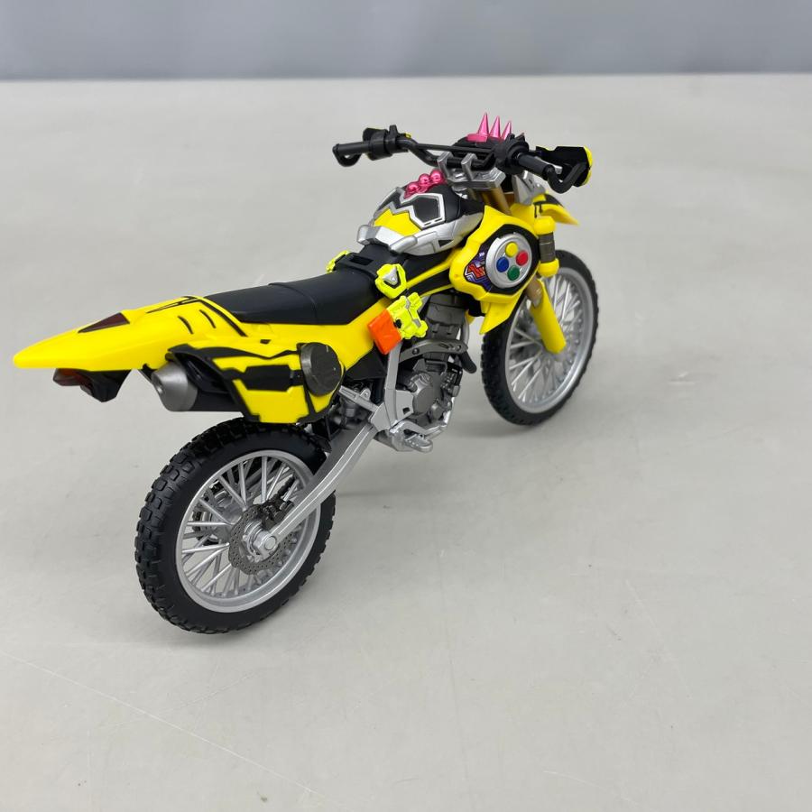 バンダイ S.H.Figuarts 仮面ライダーエグゼイド 仮面ライダーレーザー