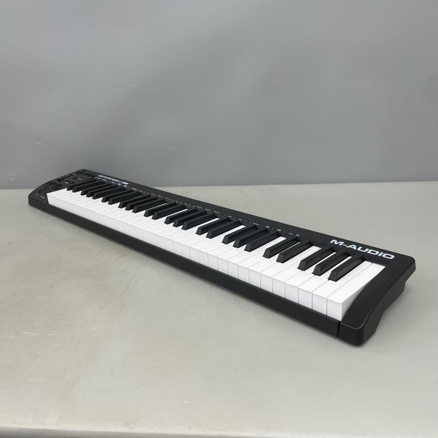 M-AUDIO Keystation 61 MK3 ベロシティ対応セミウェイト61鍵USB MIDIキーボード |  | 01