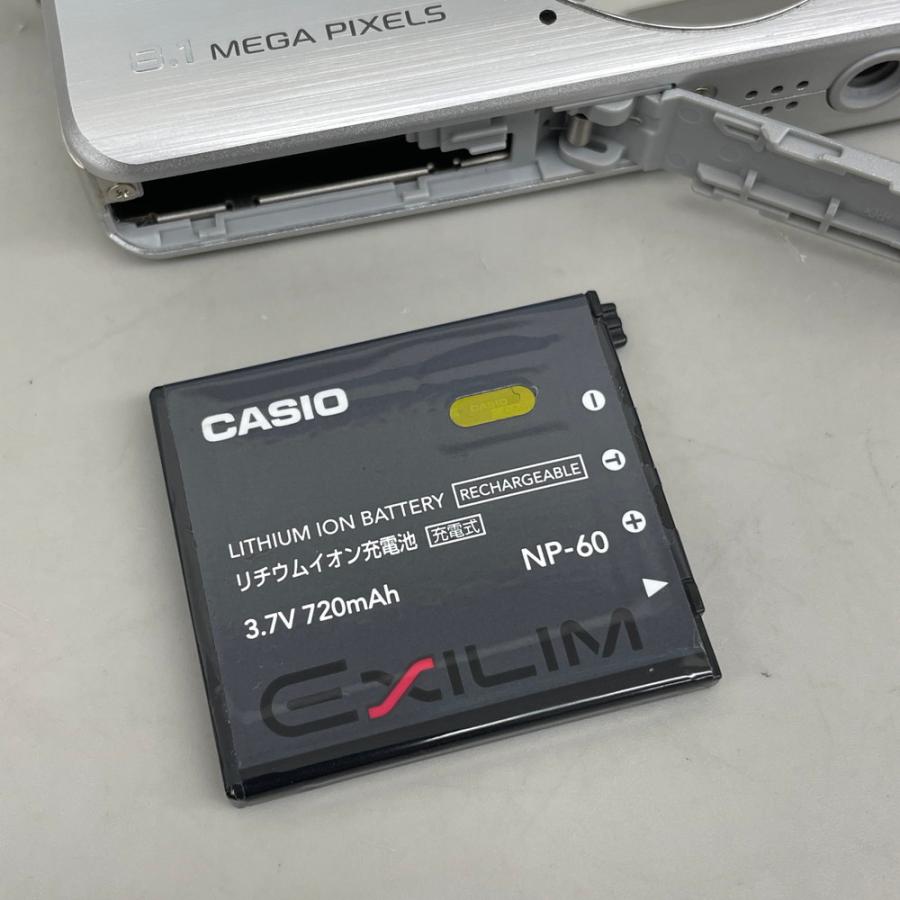 カシオ CASIO EXILIM コンパクトデジタルカメラ シルバー EX-Z80