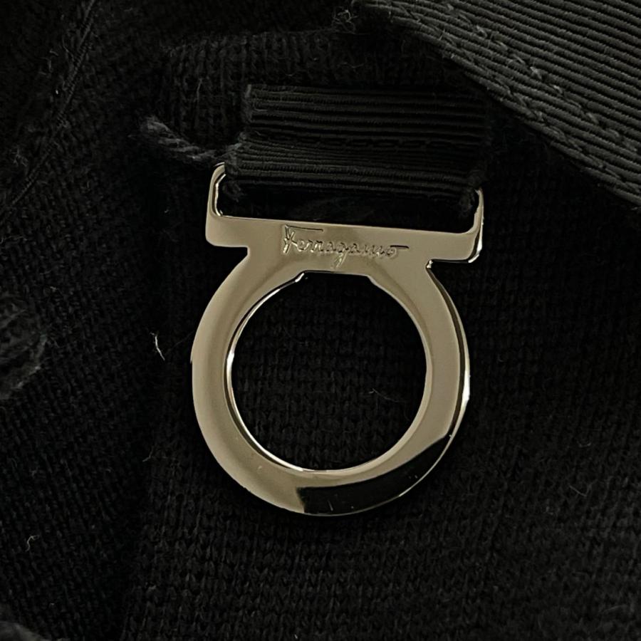 サルヴァトーレフェラガモ Salvatore Ferragamo ニットコート ガンチーニ イタリー製 |  | 07