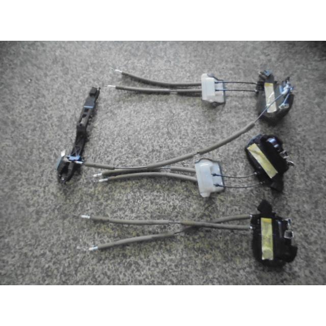 スカイライン（日産） スカイライン DBA-V36 ドアロック