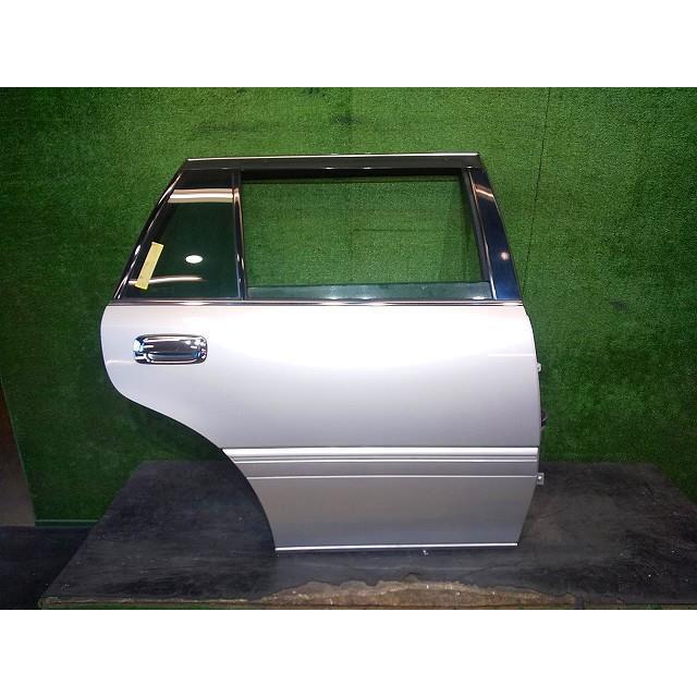 クラウン TA-JZS175W 右リアドア 1F7 71932 : 000007193213300 : 原木 