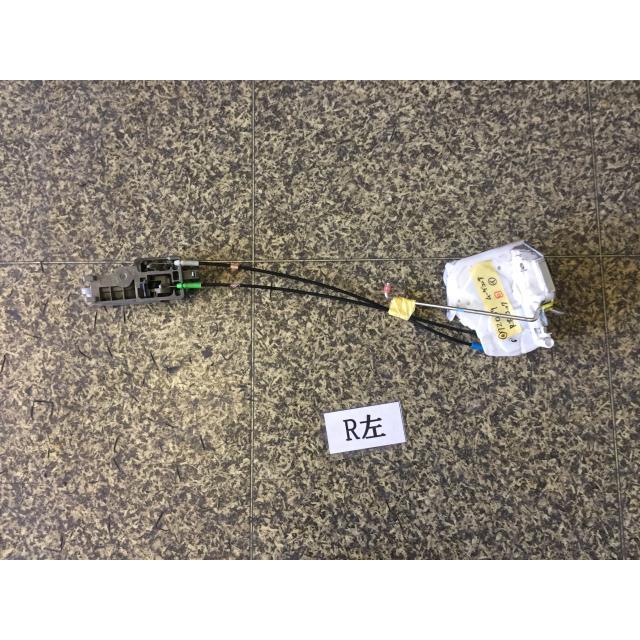 ムーヴ ムーヴコンテ DBA-L575S 左Rドアロック アクチュエータ B69