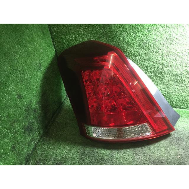 urs206 マジェスタ　テールランプ クラウンマジェスタ DBA-URS206 左テールランプ リア レンズ 062 73155