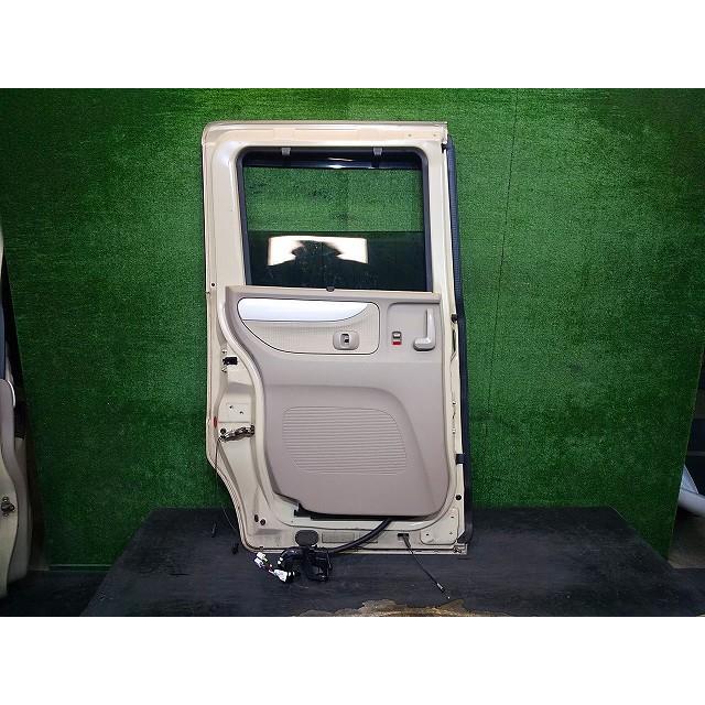 N-BOX N−BOX + DBA-JF2 左リアドア YR631PA 73553 : 原木 N-BOX N−BOX + DBA-JF2 左リアドア YR631PA 73553 : 原木