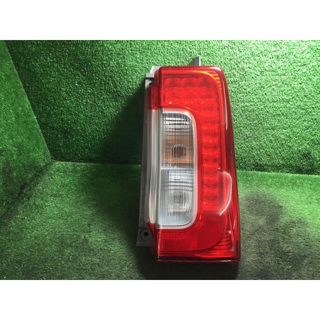 タントテールレンズ右 タント DBA-LA600S 右テールランプ リア レンズ W24 75630 : 原木