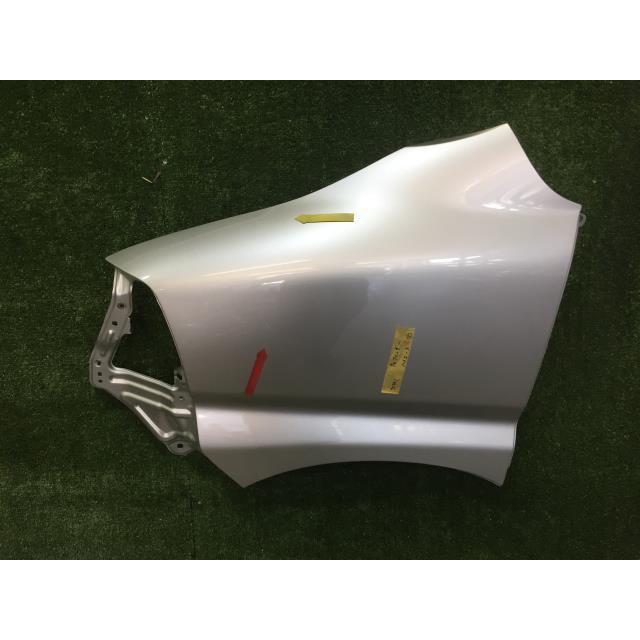 グランドハイエース GF-VCH10W 左フロントフェンダーパネル 1C0 75981