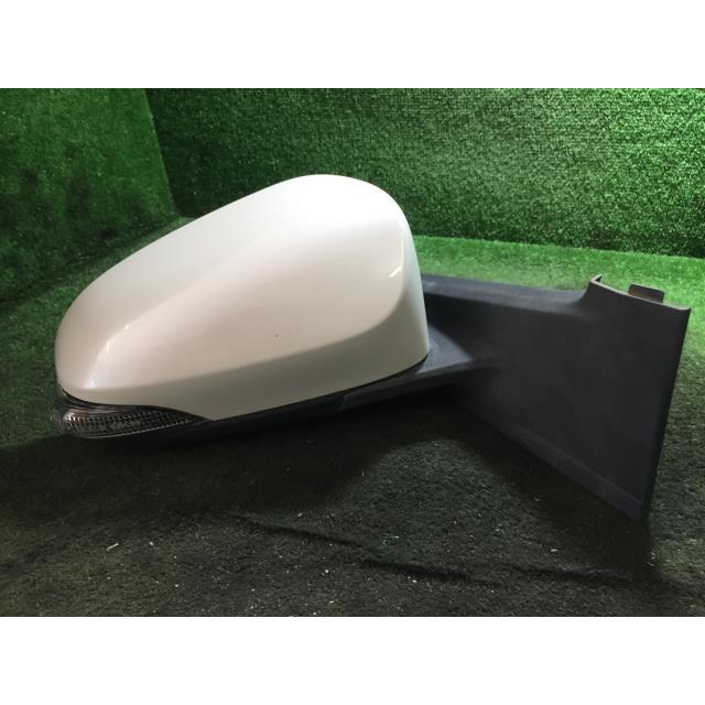 ヴィッツ DBA-NCP131 右サイドミラー ドアミラー 070 76034 : 原木