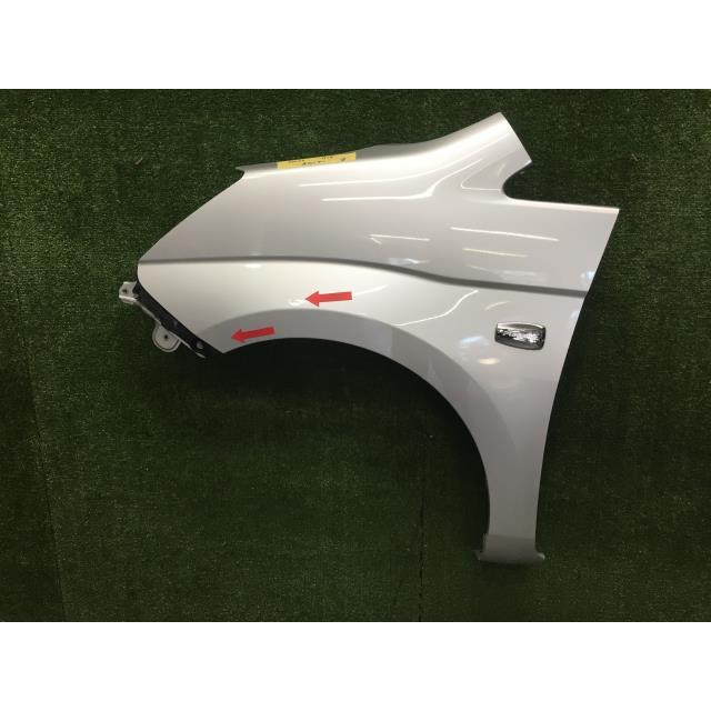 アイシス DBA-ZGM10W 左フロントフェンダーパネル 1F7 77032 : 原木