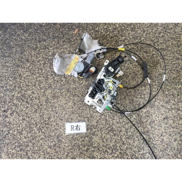アルファード DBA-GGH20W 右Rドアロック アクチュエータ 202 77206