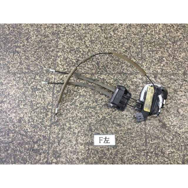 フーガ DBA-KY51 左Fドアロック アクチュエータ KAT 77497 : 原木