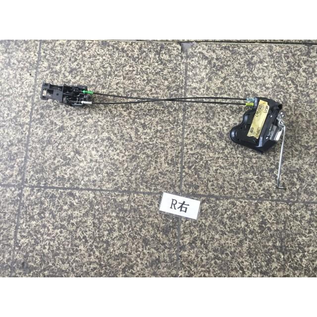 ハスラー DBA-MR31S 右Rドアロック アクチュエータ Z7T 78627 : 原木