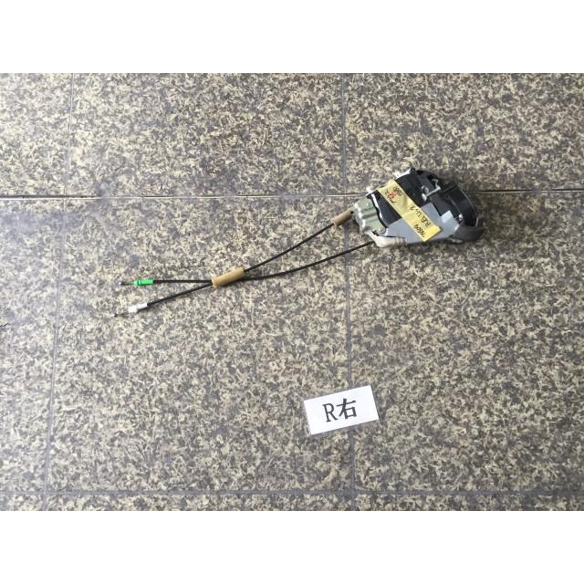 プリウス DAA-ZVW30 右Rドアロック アクチュエータ 070 78804 : 原木リサイクルパーツジェイ店 - 通販 - Yahoo ...