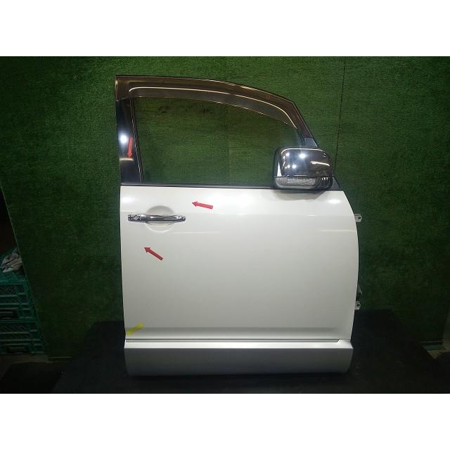 デリカD5 DBA-CV5W 右フロントドア W23A19 79772 : 原木リサイクル