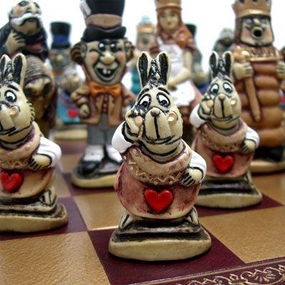アリスの迷い込んだその先は…】チェス駒 不思議の国のアリス