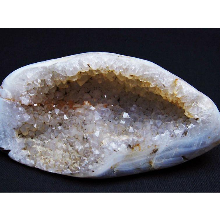 ウルグアイ　アメジスト　エッグ　水晶　天然石　原石　パワーストーン　クリスタル パワーストーン 天然石 ウルグアイ産 アゲート水晶ドーム t757-1857
