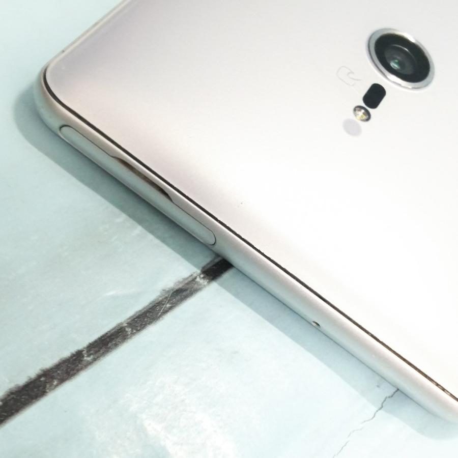 au Xperia XZ3 SOV39 ホワイトシルバー 本体 白ロム SIMロック au Xperia XZ3 SOV39 ホワイトシルバー 本体 白ロム SIMロック
