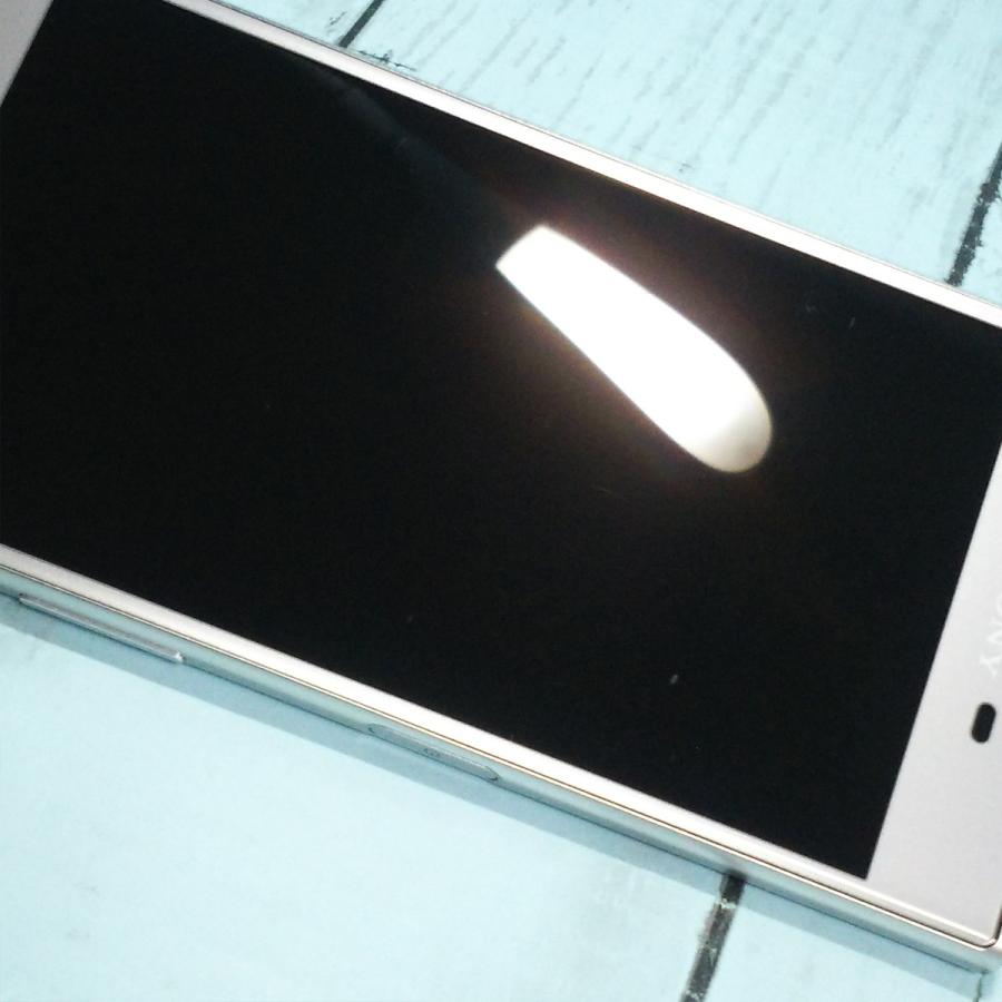 au Xperia XZ SOV34 プラチナ シルバー 本体 白ロム [訳あり